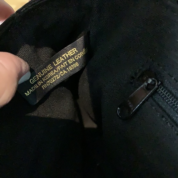 Liz Claiborne Genuine Leather Crossbody Bag - Picture 11 of 12